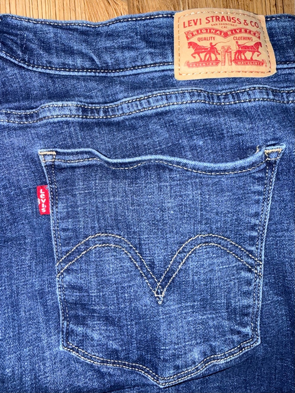 Levi's Women's Dark Blue Denim Jeans with Signature Back Pocket
